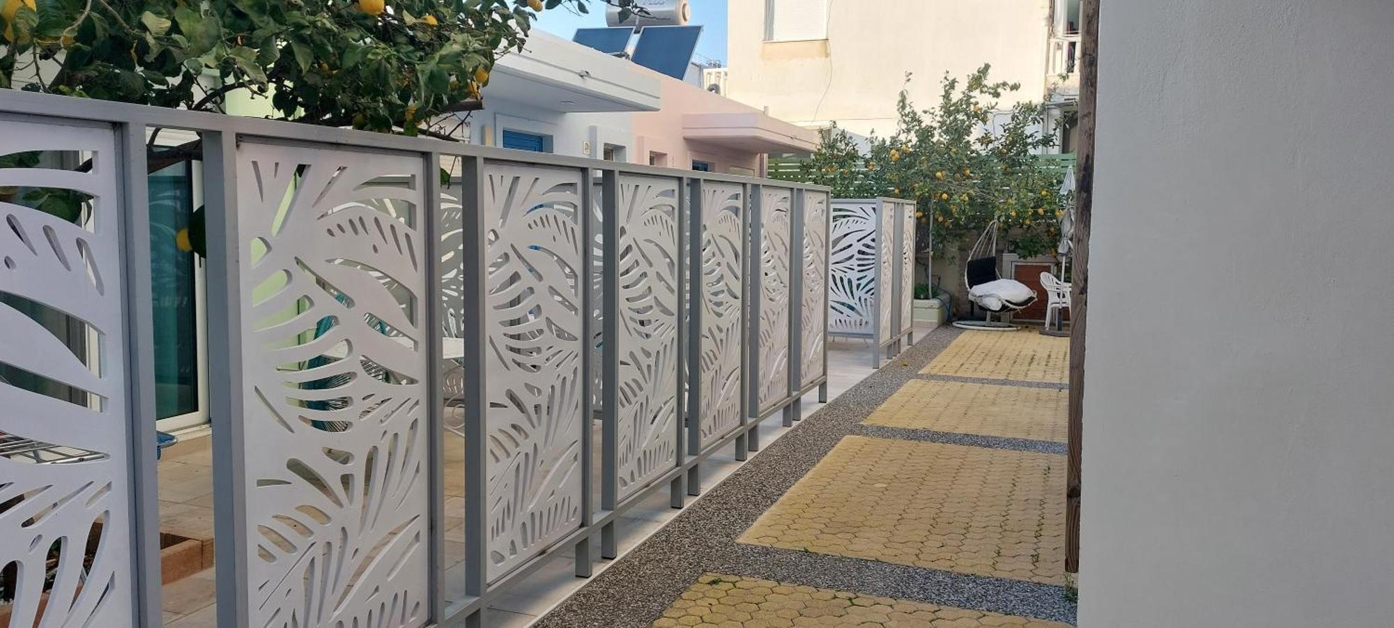 The Sky Yard Eclectic Studios Rhodes City Exterior foto